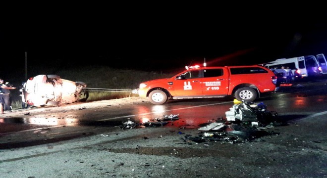 Kop Geçidinde kaza: 1 ölü, 13 yaralı