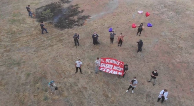 Korona tedavisi gören genç kıza sürpriz evlilik teklifi