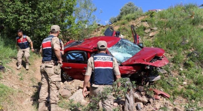 Oltu Başaklı’da feci kaza: 2 ölü, 3 yaralı