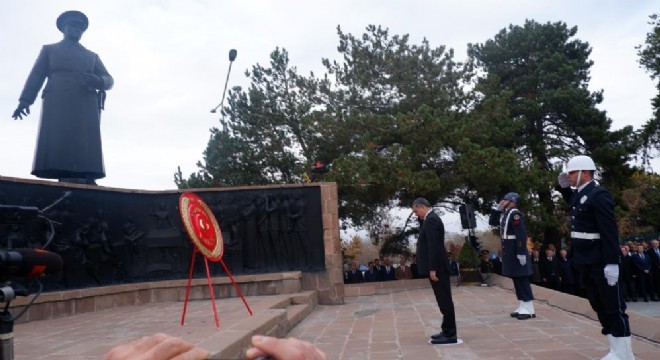 Oltu’da Atatürk’e Milli Saygı