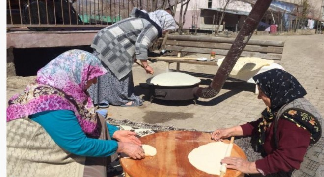 Oltu’da kadınlardan Ramazan mesaisi