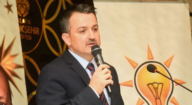 Pakdemirli:  2 bin 60 kadın çiftçi sertifika sahibi oldu 