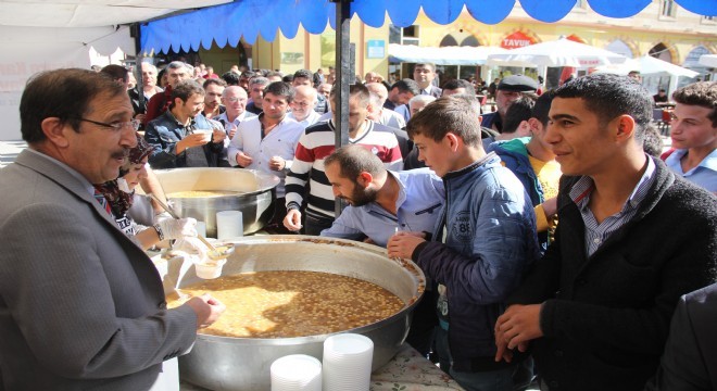 Palandöken Belediyesinden Aşure Günü etkinliği