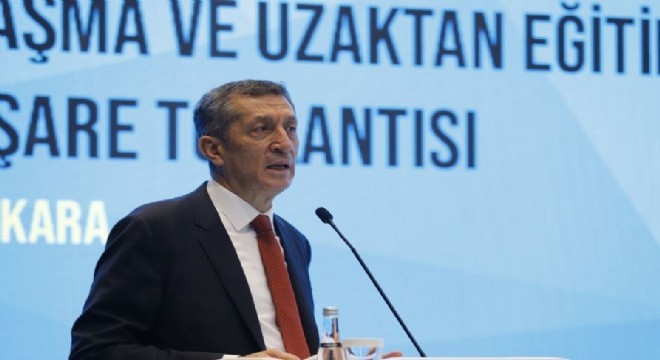 Selçuk’tan uzaktan eğitim açıklaması