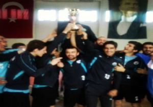 Termalspor Hentbol Takımı ilk kupasını aldı