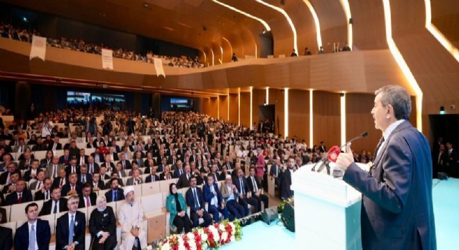 Tekin:  Biz önce iyi insan yetiştirmekle mükellefiz 