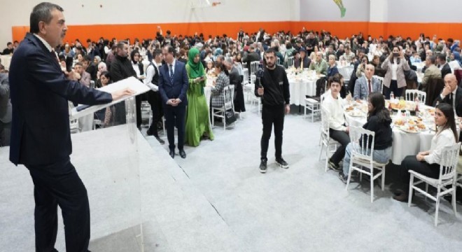 Tekin den millî birlik ve dayanışma şuuru mesajı