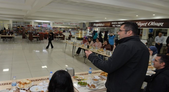 Vali Memiş, öğrencilere seslendi