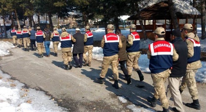 Varto’da terör operasyonu: 8 gözaltı