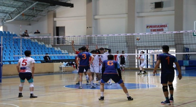 Voleybol Grup müsabakaları başladı