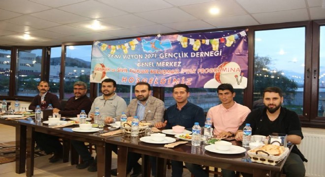 Yeni Vizyon 2071 den iftar buluşması