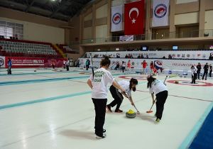 Curling Ligi başladı