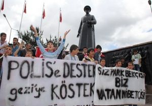 Erzurum da polise destek yürüyüşü