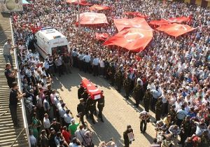 Giresun Şehidine ağladı