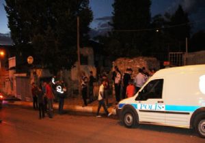 Harabe ev göçtü: 2 ölü