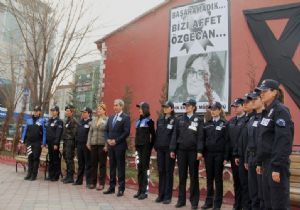 Kadın Polislerden Özgecan için sessiz eylem