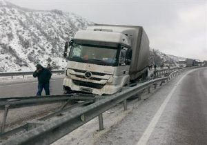 Sansa Deresi’ne çığ düştü