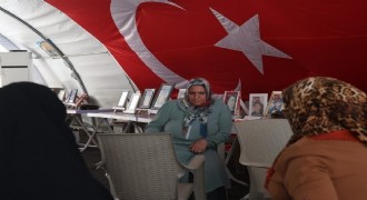 2019’dan beri evlat nöbetindeler
