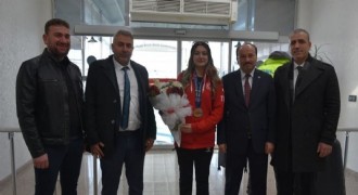 Avrupa Şampiyonu Köse'ye çoşkulu karşılama