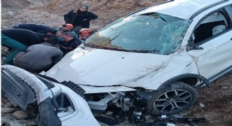 Bingöl yolunda kaza: 2 yaralı
