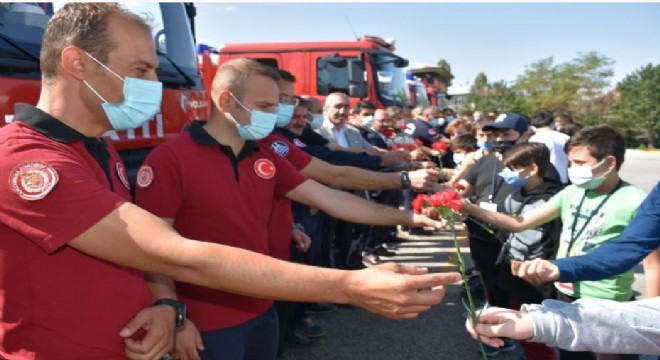 Öğrenciler yangın kahramanlarını ağırladı