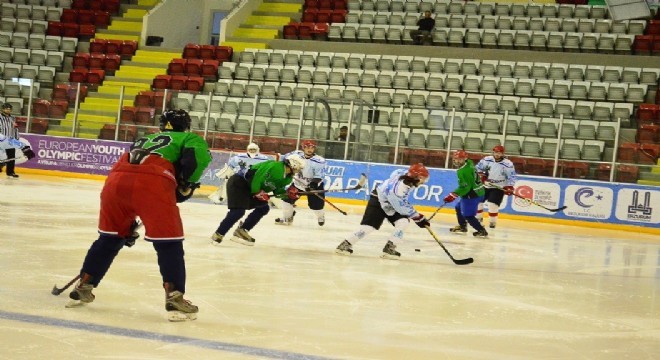 Ünilig Kış Spor Oyunlarında heyecan dorukta