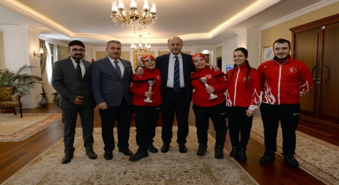 İkizler Polonya’dan başarıyla döndü