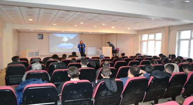 İletişim öğrencilerine “Tüketici Hakları” semineri