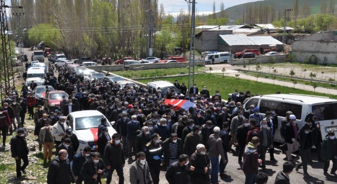 İtfaiye şehidi dualarla uğurlandı