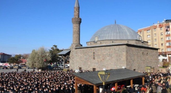 Şehit Güngör tekbirlerle uğurlandı