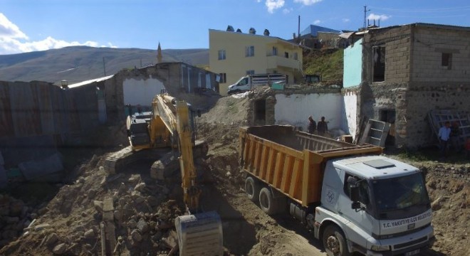 ‘Yakutiye’de metruk bina kalmayacak’