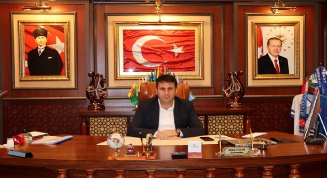 ‘Öğretmenlerimiz fedakarlık timsalidir’