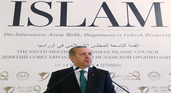 ‘İslam Dünyası bölünmeye çalışılıyor’