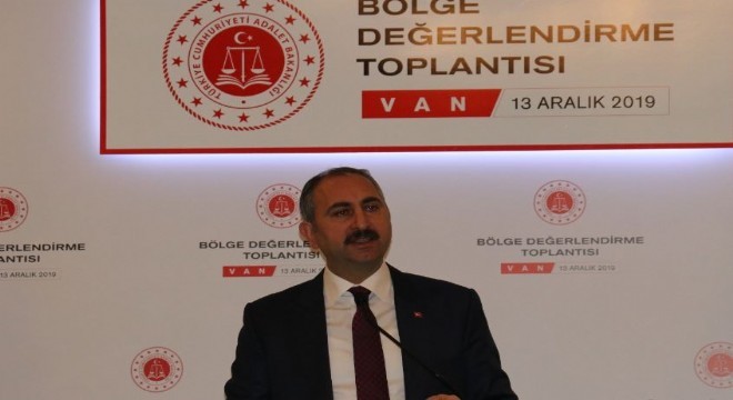 “Hukuku en üstte tutma kararlılığındayız”